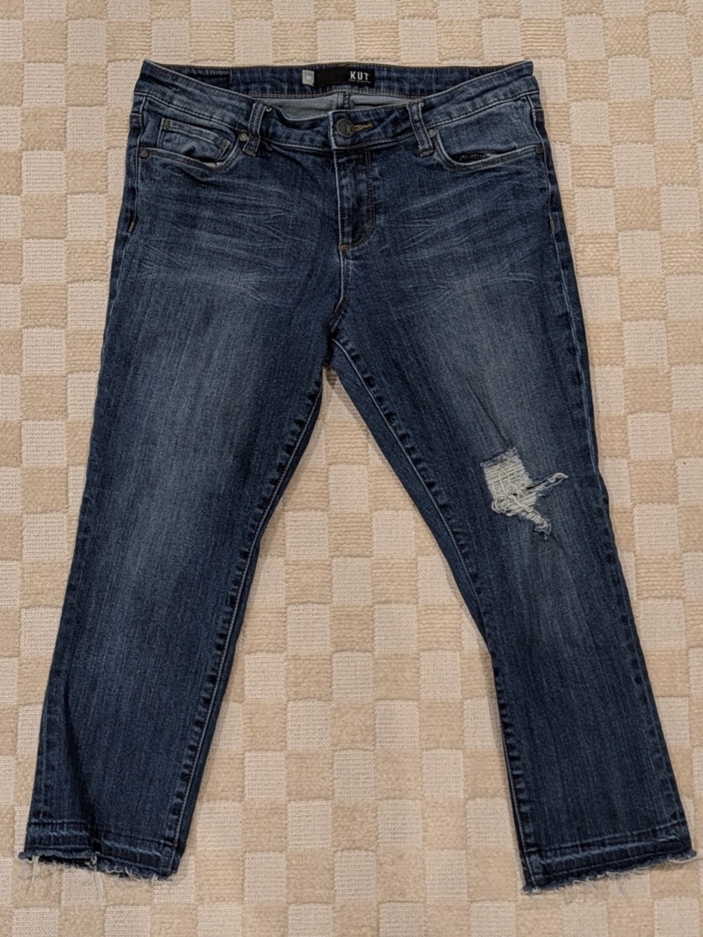 Kut from the Kloth Women’s Dark Blue Cropped Distressed Jeans Size 8P